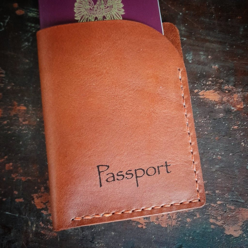 Passhülle – Maßgefertigte Reisebrieftasche aus Leder