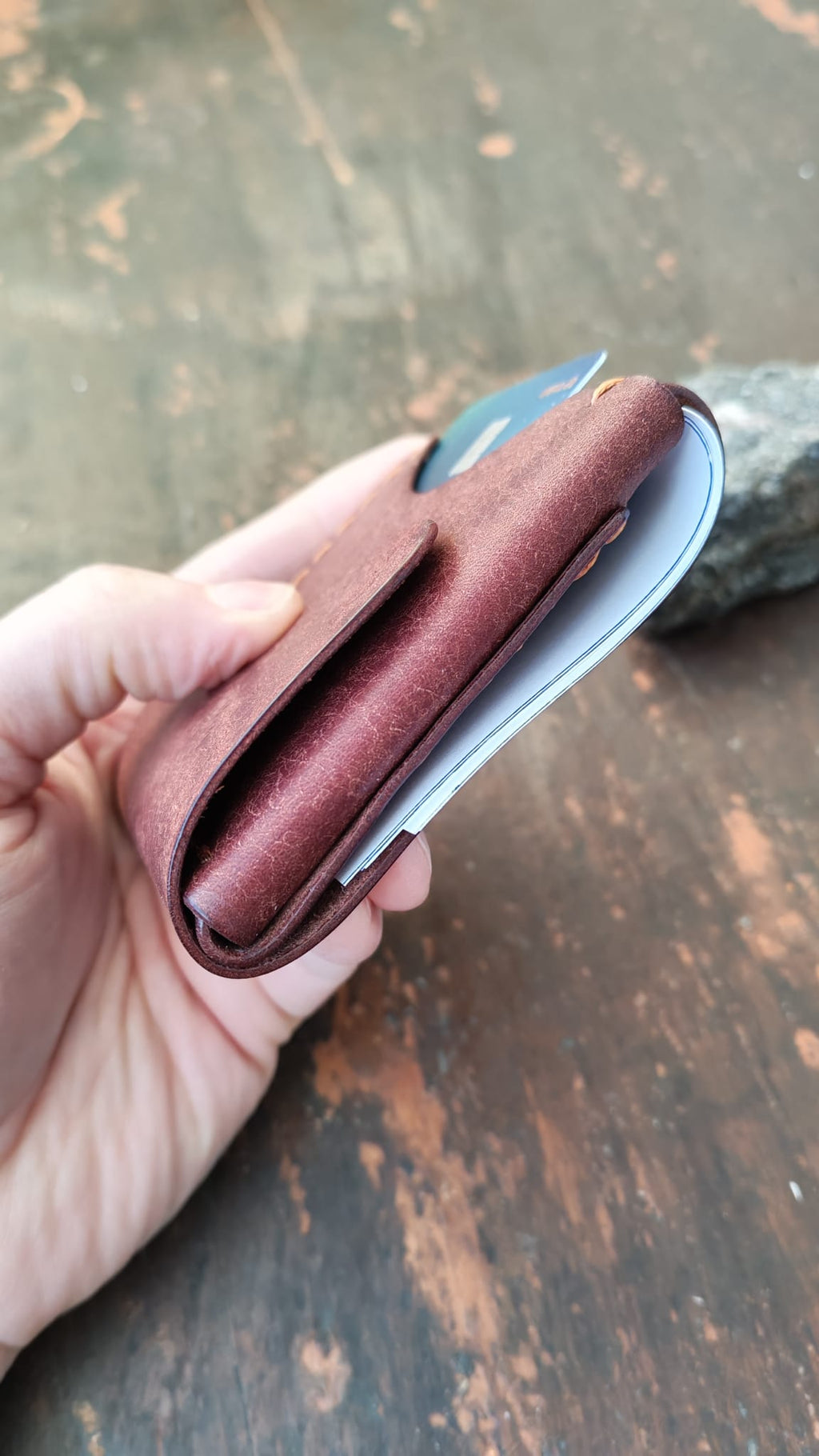Moon - Modern Minimalist Wallet