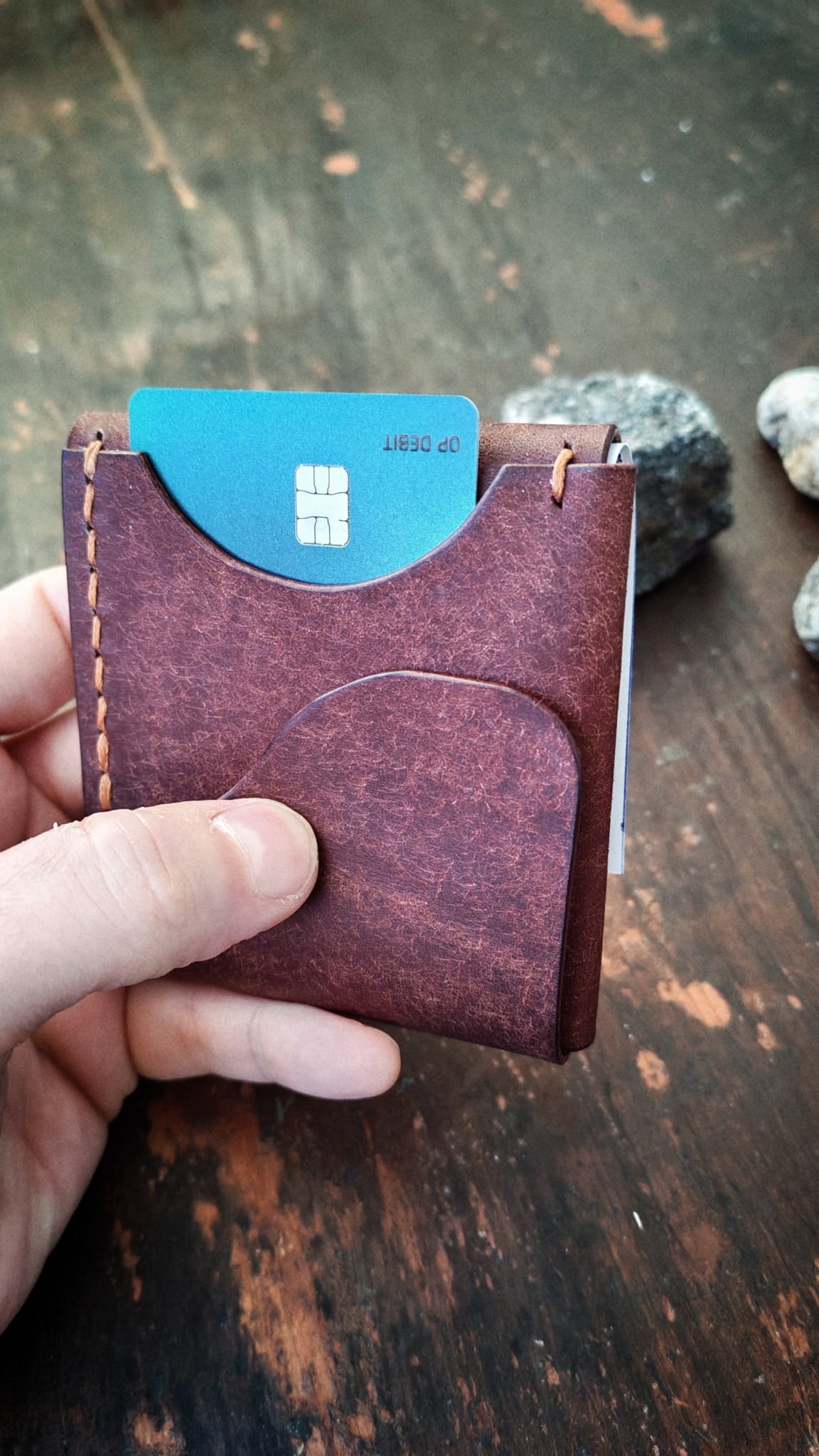 Moon - Modern Minimalist Wallet