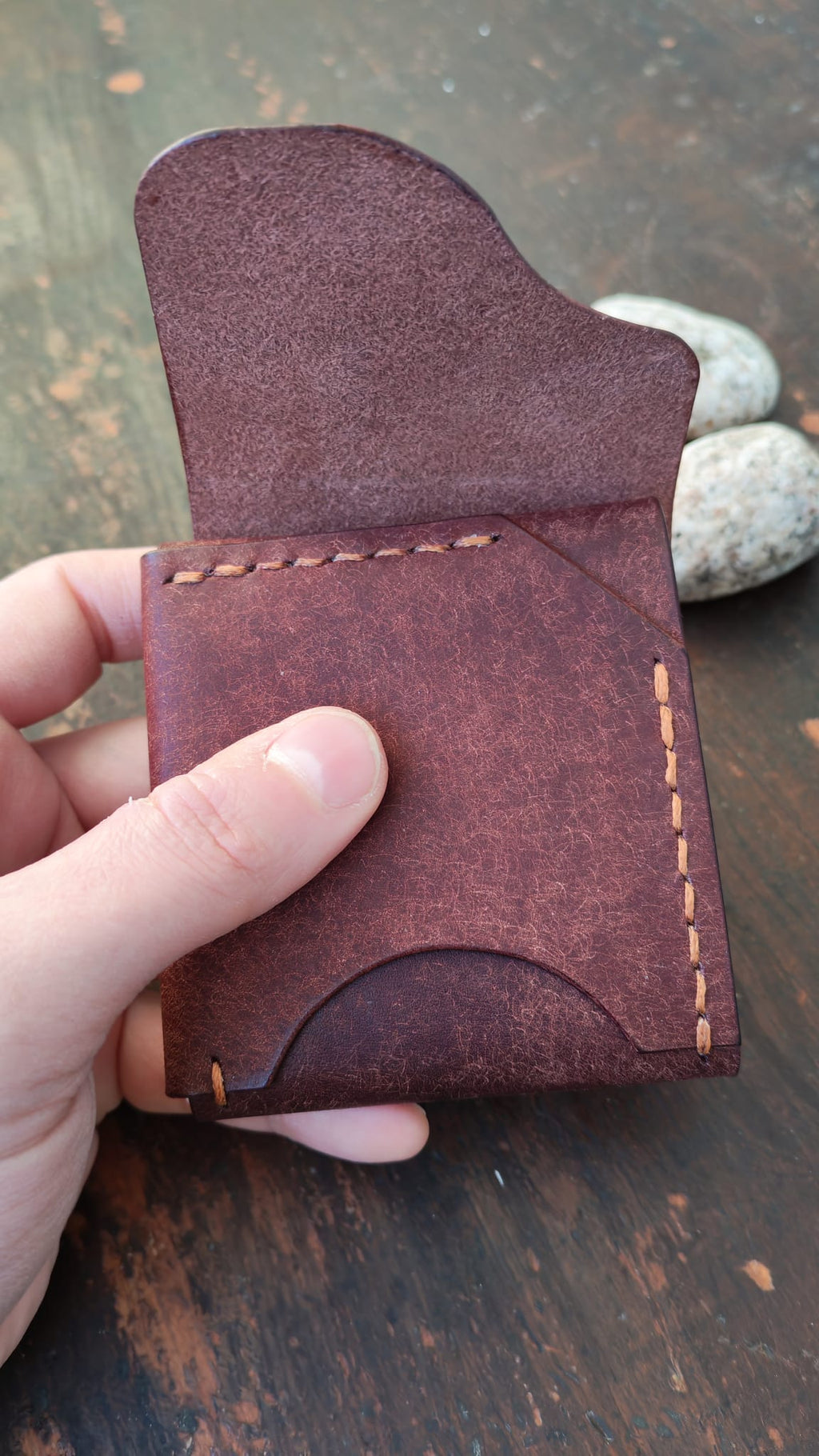 Moon - Modern Minimalist Wallet