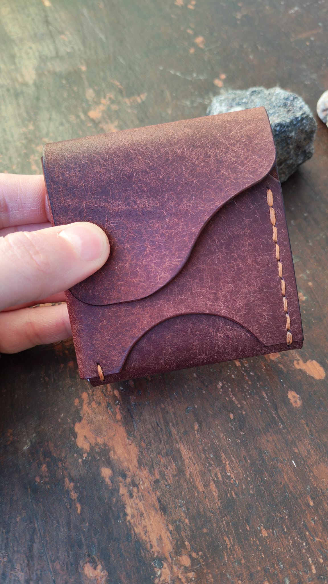 Moon - Modern Minimalist Wallet