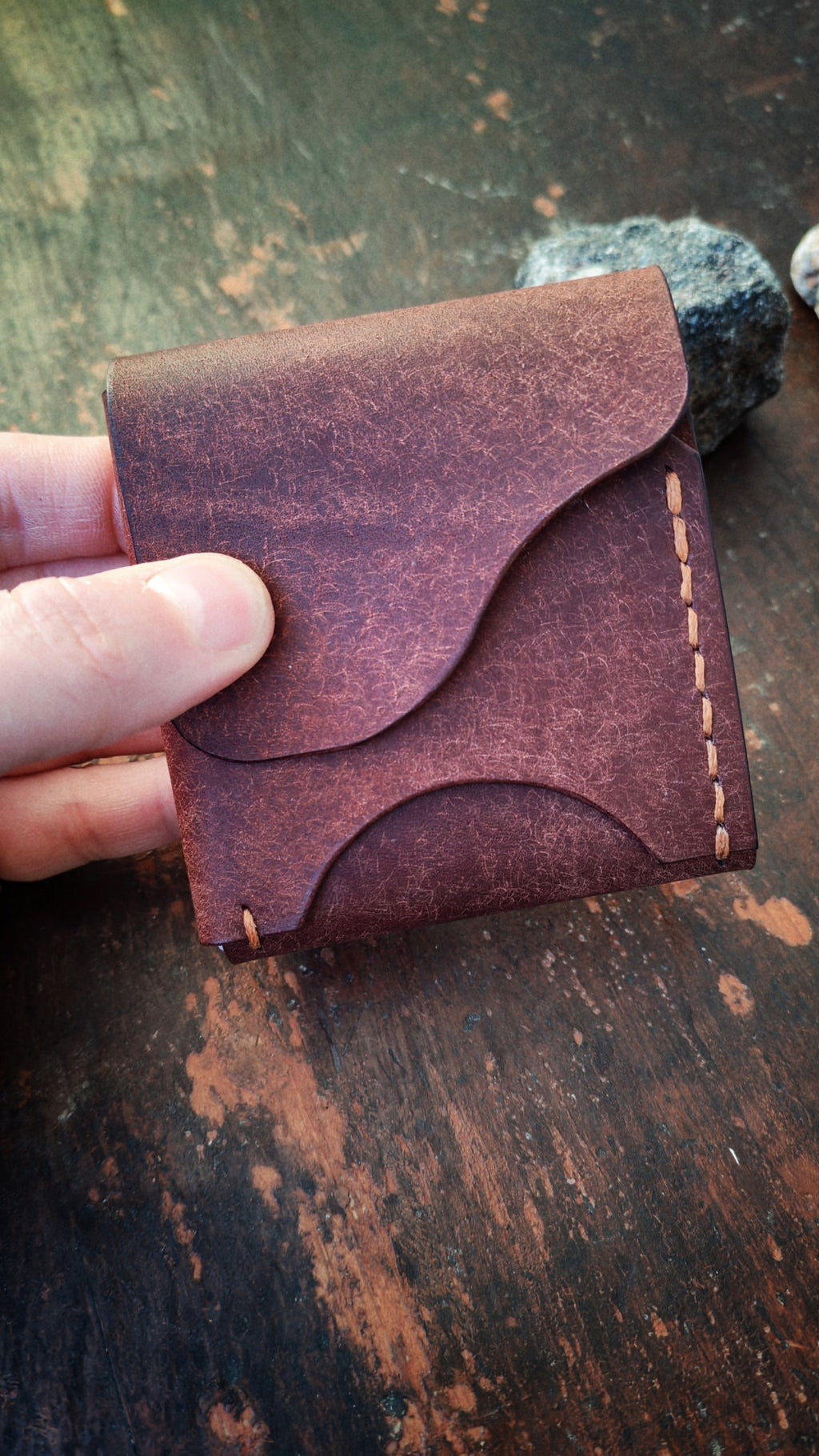 Moon - Modern Minimalist Wallet