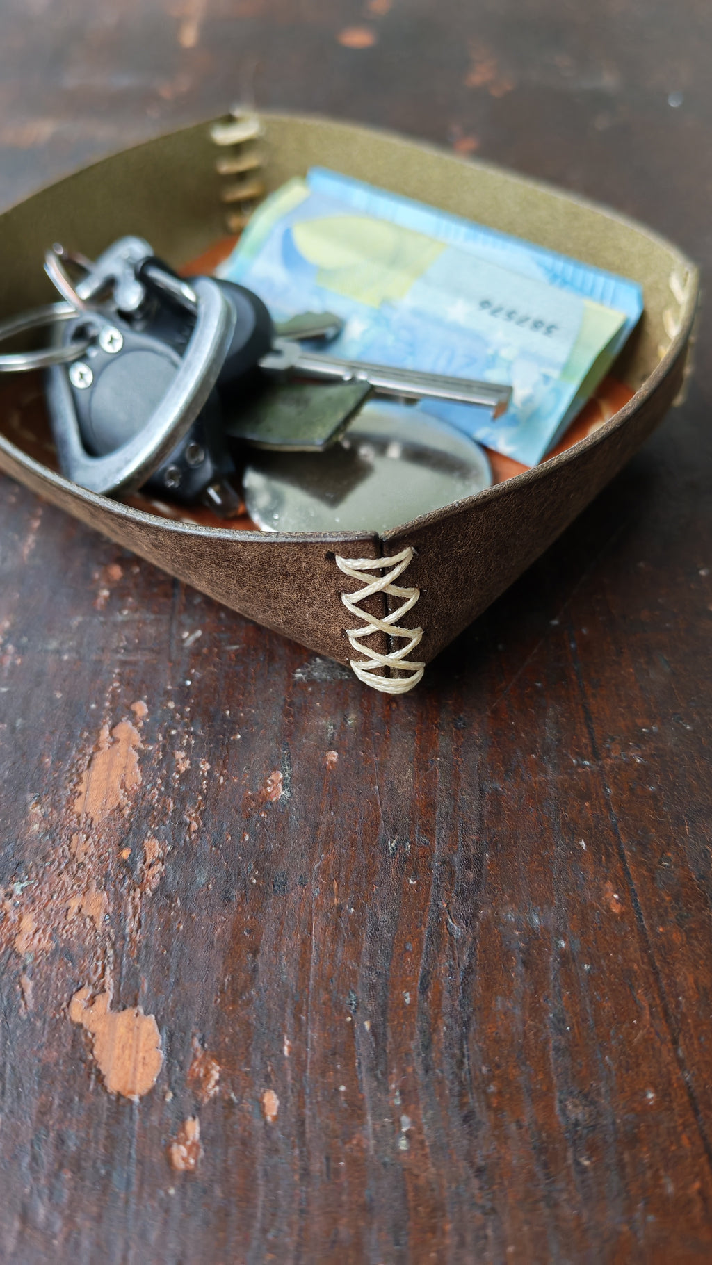 EDC Container – Handmade Leather Everyday Carry Case