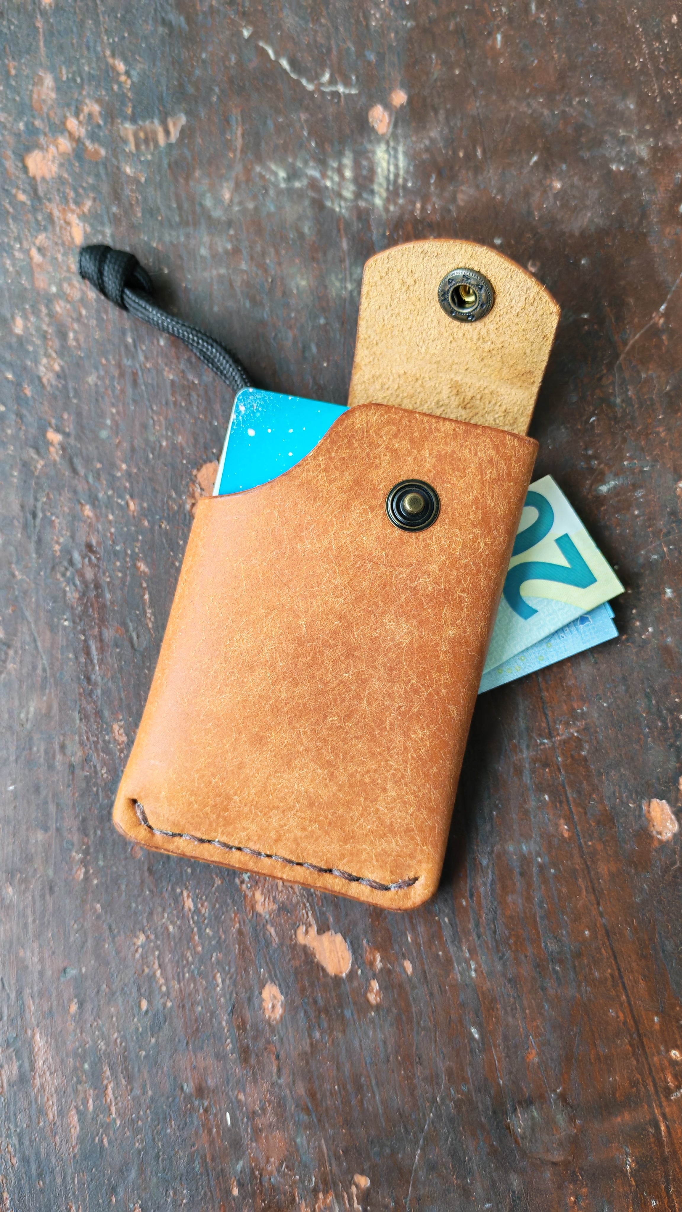 Mintaka – Slim Handcrafted Leather Wallet