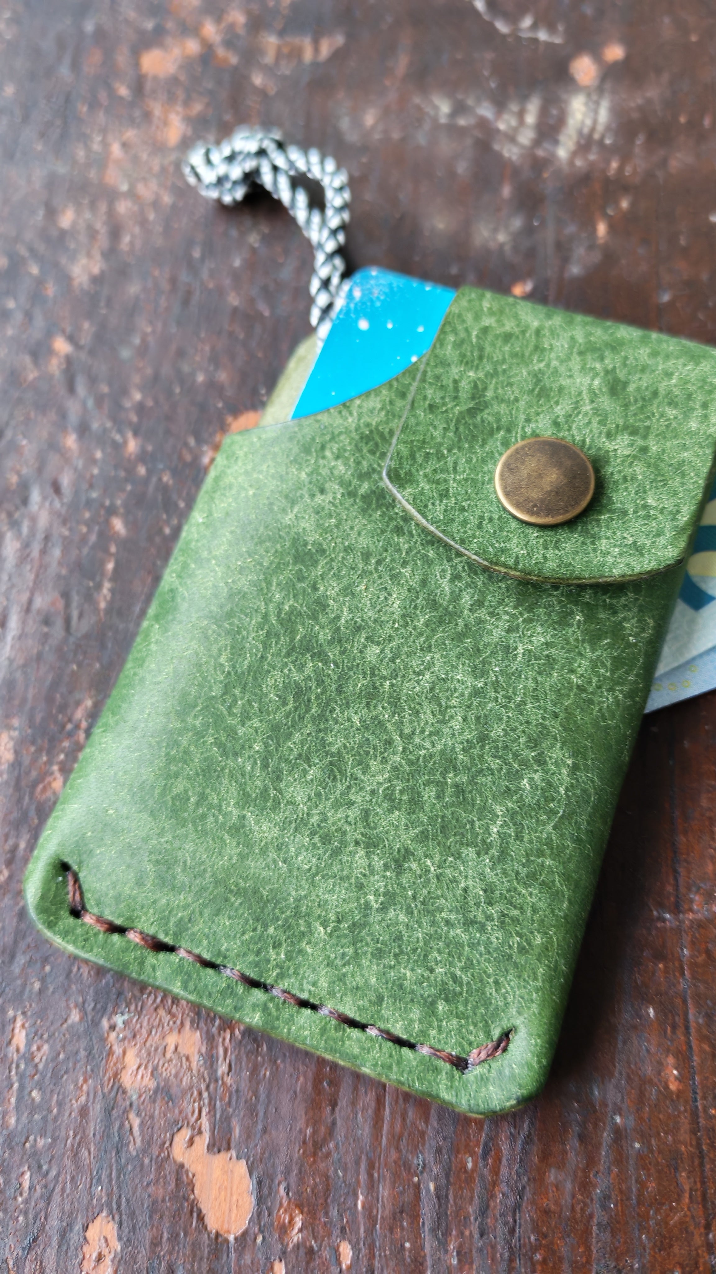 Mintaka – Slim Handcrafted Leather Wallet