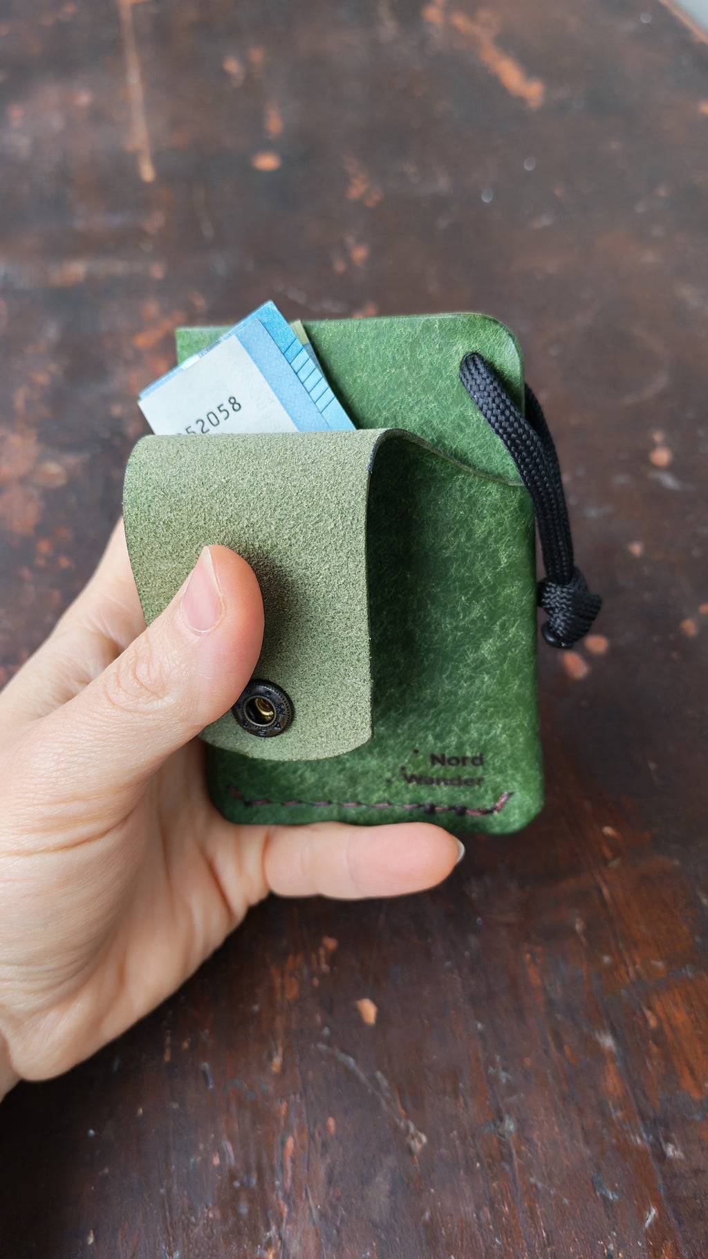 Mintaka – Slim Handcrafted Leather Wallet