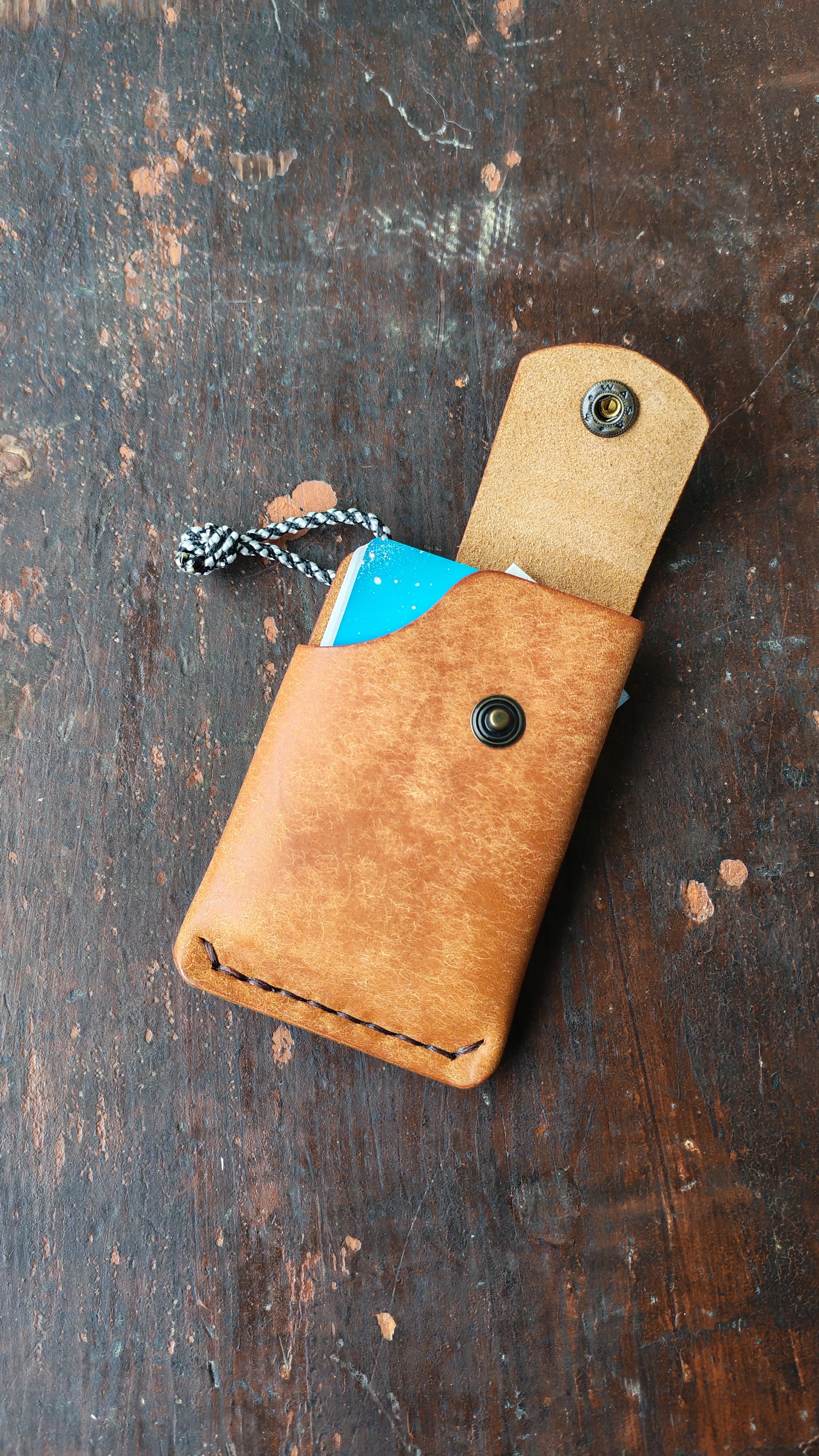 Mintaka – Slim Handcrafted Leather Wallet