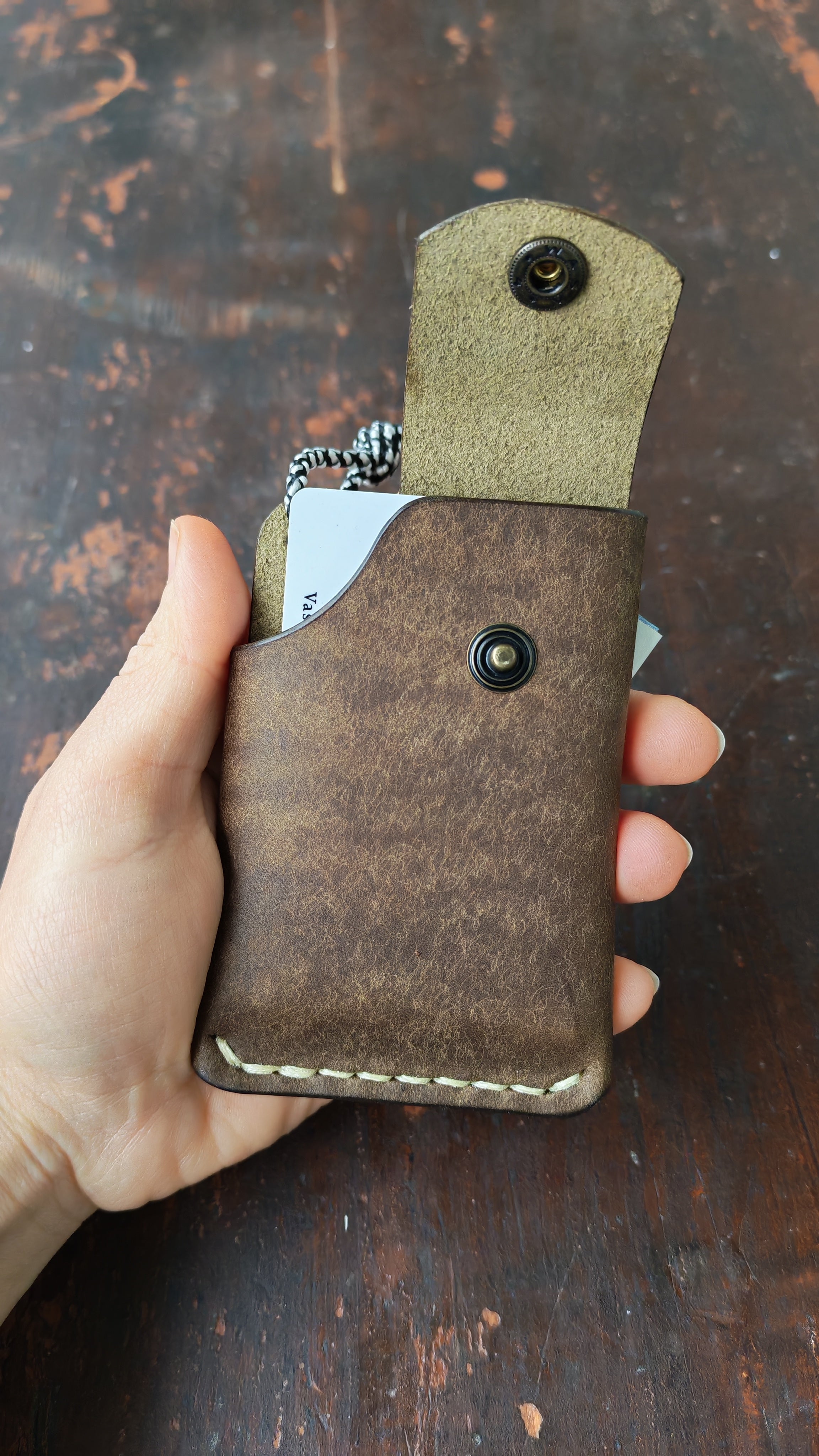 Mintaka – Slim Handcrafted Leather Wallet