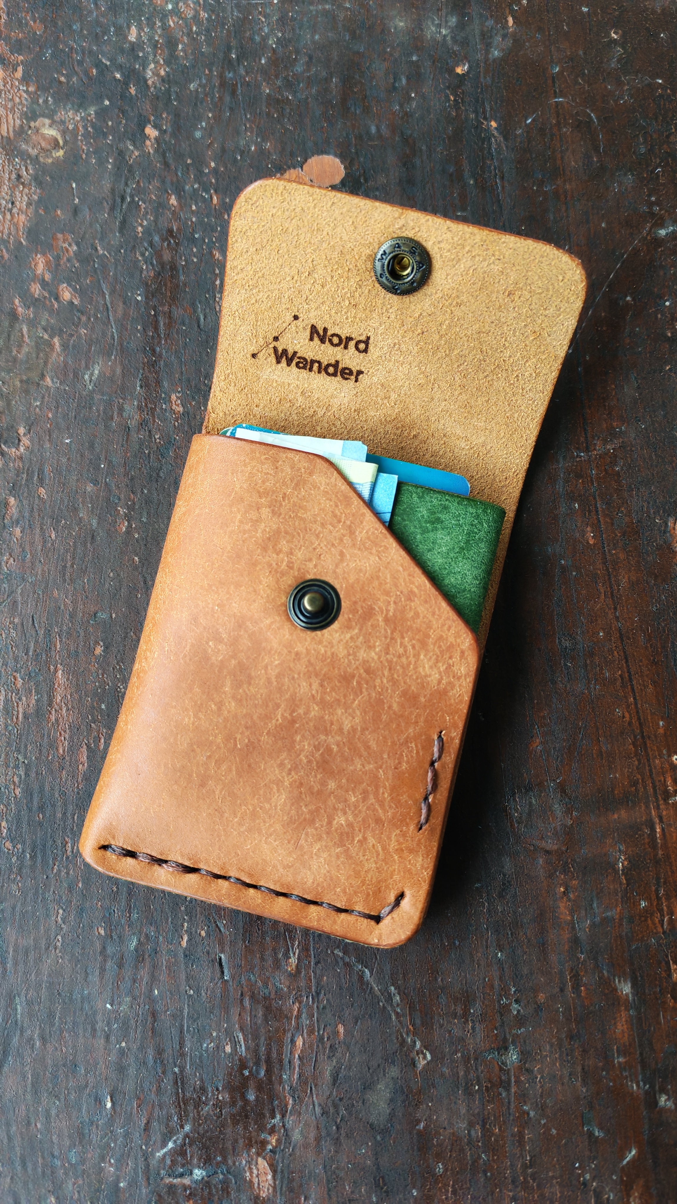 Alnilam – Handmade Full-Grain Leather Card Holder