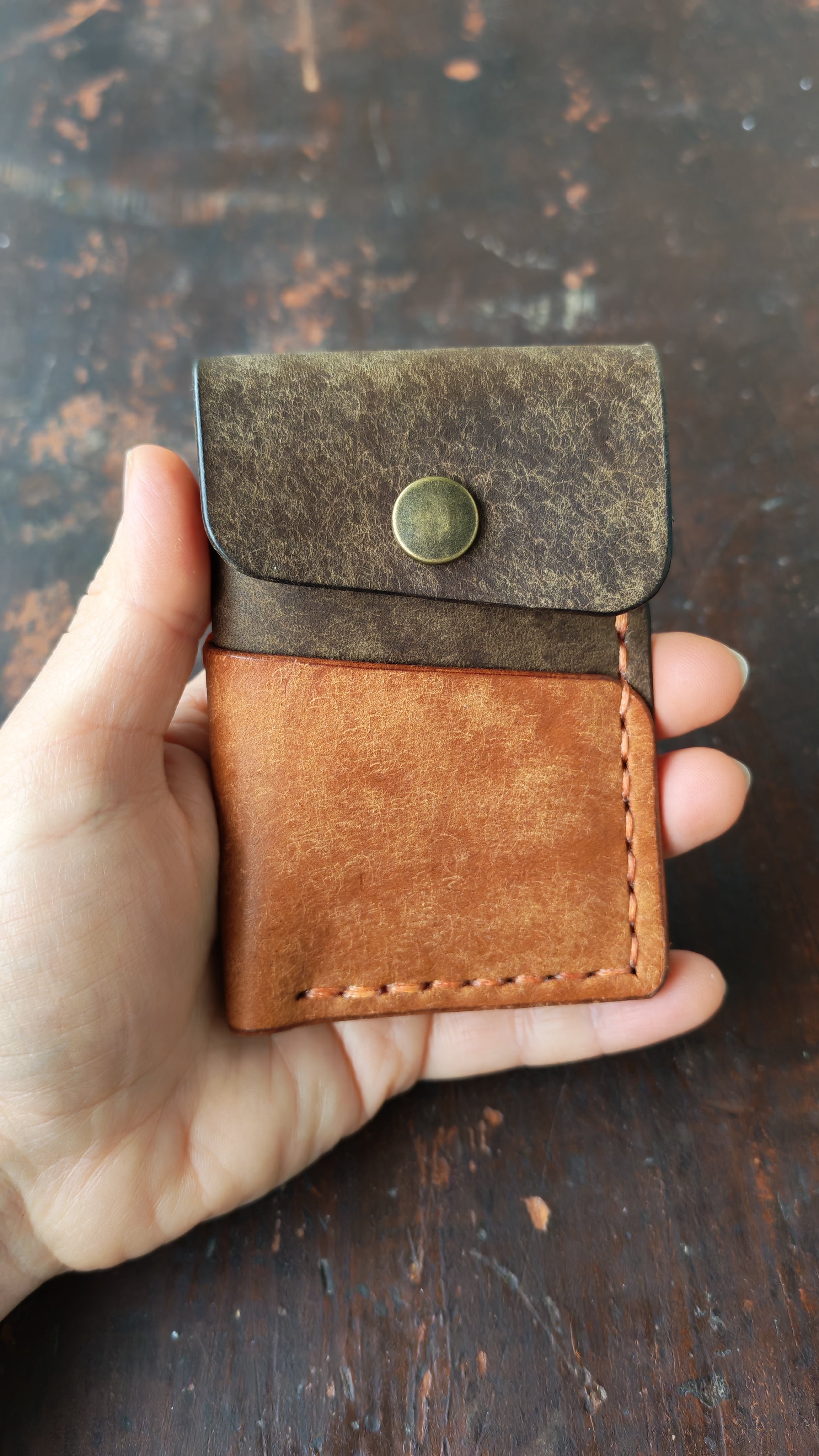 Alnitak – Premium Leather Cardholder
