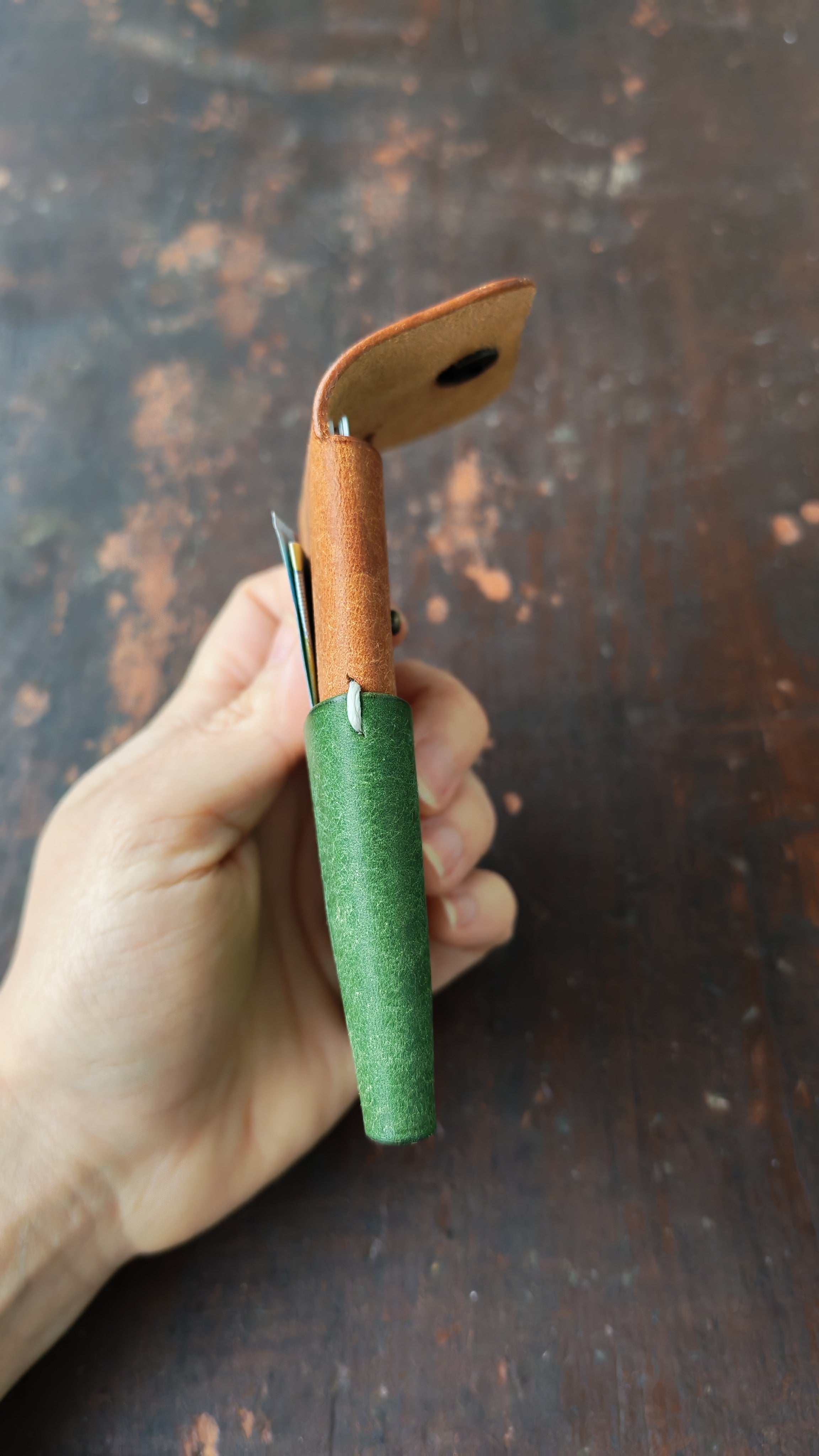 Alnitak – Premium Leather Cardholder